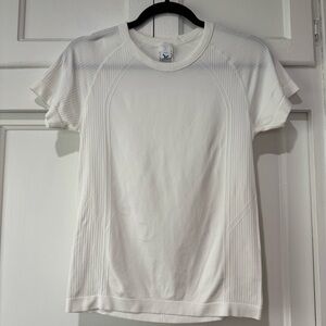 NWOT Old Navy Go Dry Active Tee